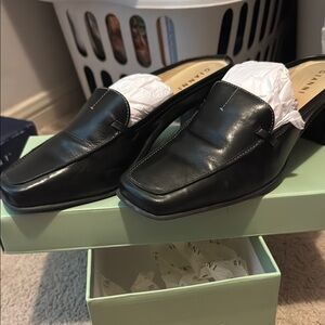 Gianni Bini Black Leather Heeled Mules